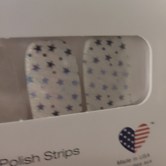 Color Street - Picture 2 of 3